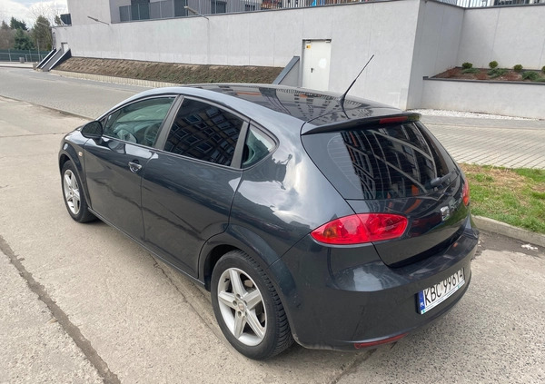 Seat Leon cena 19500 przebieg: 194000, rok produkcji 2010 z Bochnia małe 121